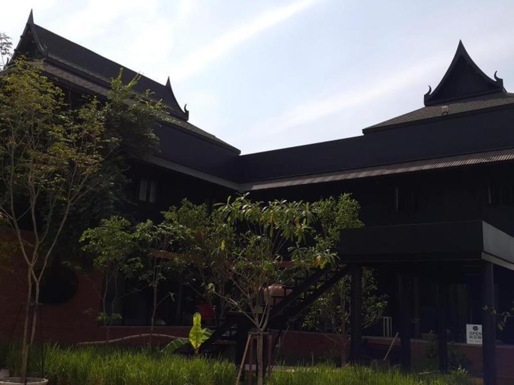 Silp-Pa Phra Nakhon Si Ayutthaya Hotel Buitenkant foto